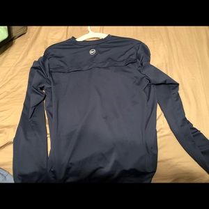 VINEYARD VINES PERFORMANCE BLUE LONG SLEEVE BOY XL